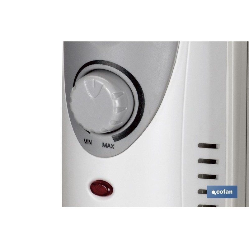 Mini radiador de aceite | Potencia: 450 W | Termostato regulable | Seguridad antiincendios | Color: blanco | Medidas: 26 x 13 x 