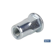 Tuercas remachables semihexagonales de fondo abierto y cabeza ancha | Gran variedad de medidas