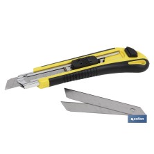 Cúter con cuchillas intercambiables | Incluye cuchillas de repuesto | Medida de la cuchilla: 18 mm