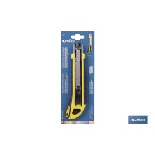 Cúter con cuchillas intercambiables | Incluye cuchillas de repuesto | Medida de la cuchilla: 18 mm