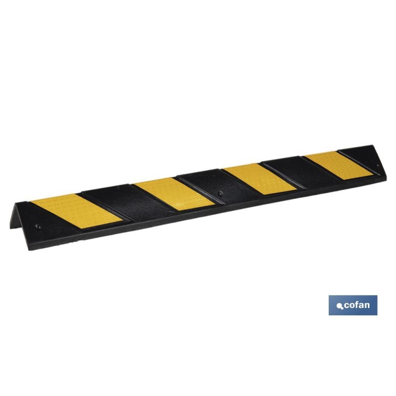 Esquinero Recto | Colores: amarillo y negro | Medidas: 8 x 800 x 100 mm